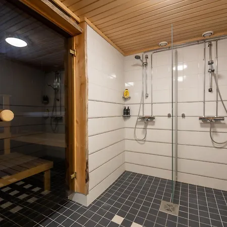 Kuukkeli Log Teerenpesae - Premium A48 * Saariselkä