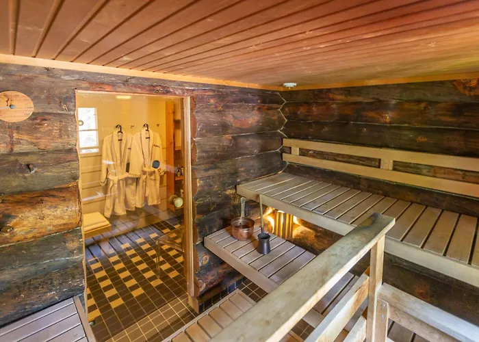 Kuukkeli Log Teerenpesae - Premium A48